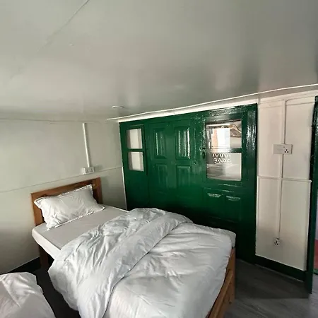 Rose Girls Only Room 3Rd Floor In Thamel